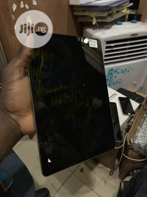 Apple iPad Pro 9.7 (2016) 32 GB Gray