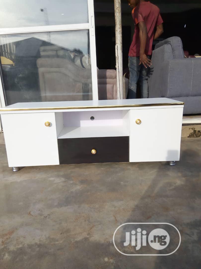 4 Ft Television Stand