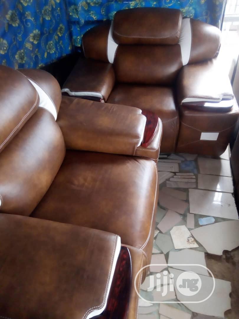 Sets of 7 Sitters Venza Sofas