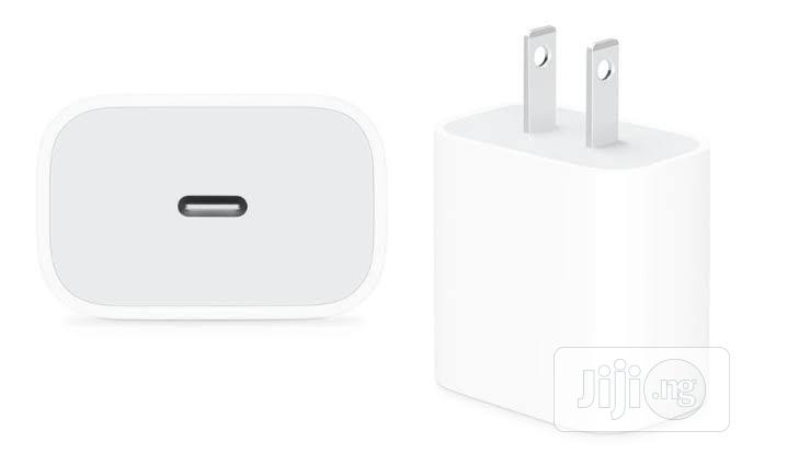Apple 18W USB-C Power Adapter