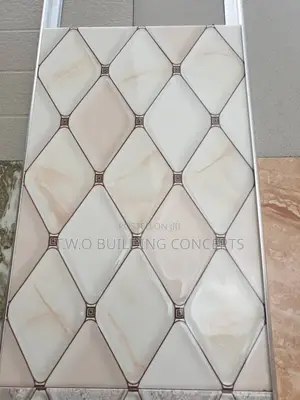 25/40 Wall