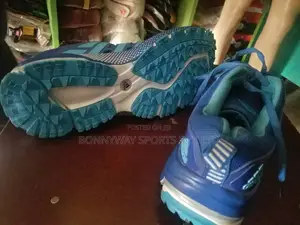 Adidas Size 44 Juggling Canvas