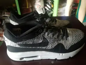 Nike Airmax Size 40 Canvas
