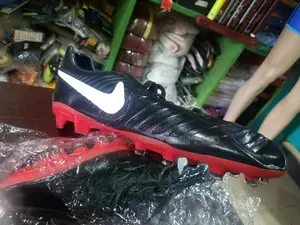 Nike 45 Boot