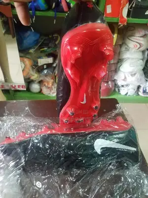 Nike 45 Boot