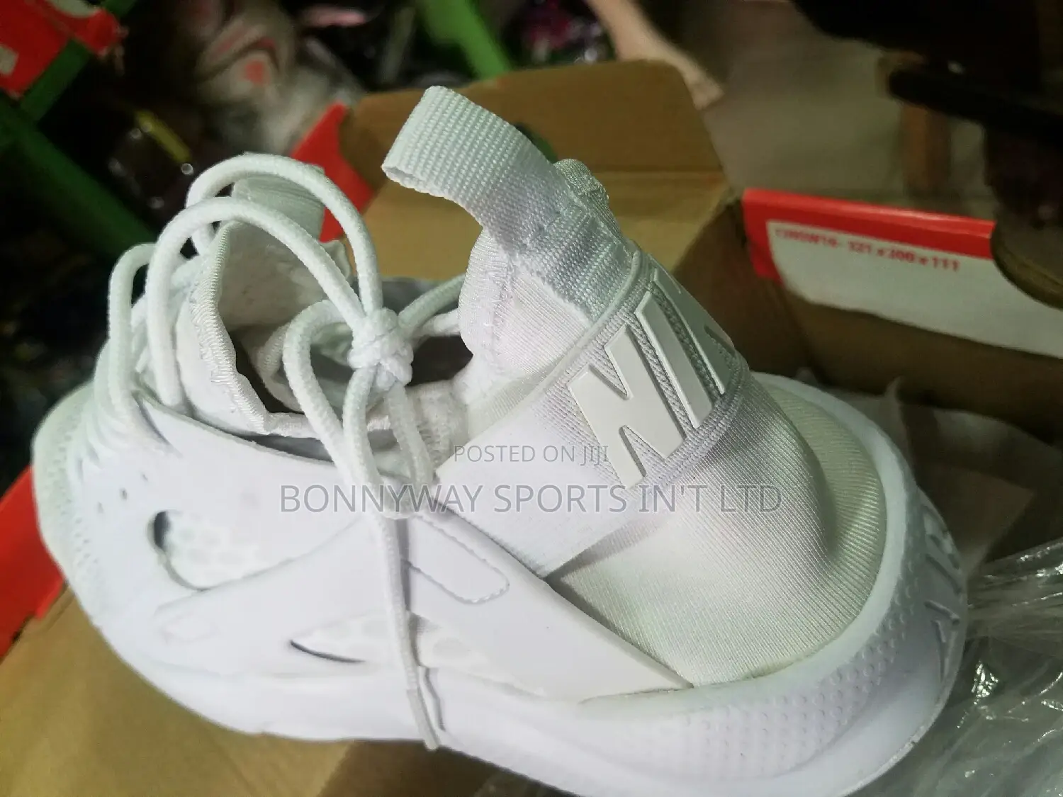 Nike Size 44 Juggling Canvas