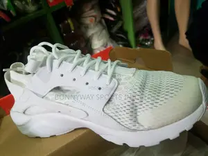 Nike Size 44 Juggling Canvas