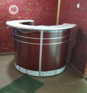 Round Reception Table