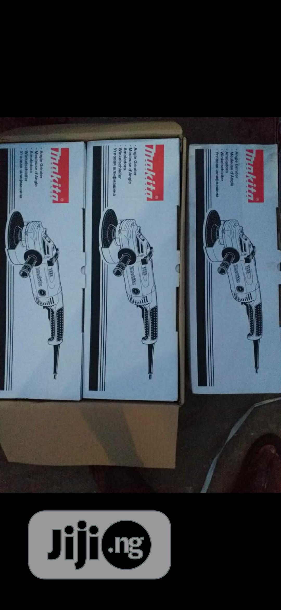 Makita 9'' Angle Grinder