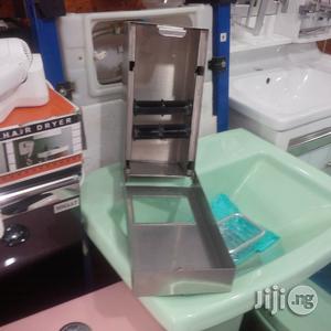 Tissue Dispenser
