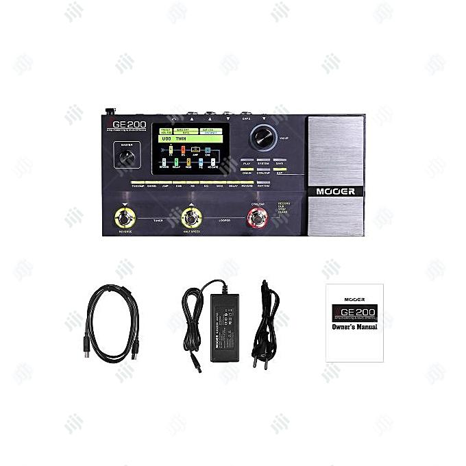 Mooer GE-200 Amp Modelling and Multi Effect Pedal