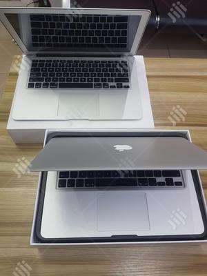 Laptop Apple MacBook Air 8GB Intel Core i5 SSD 128GB