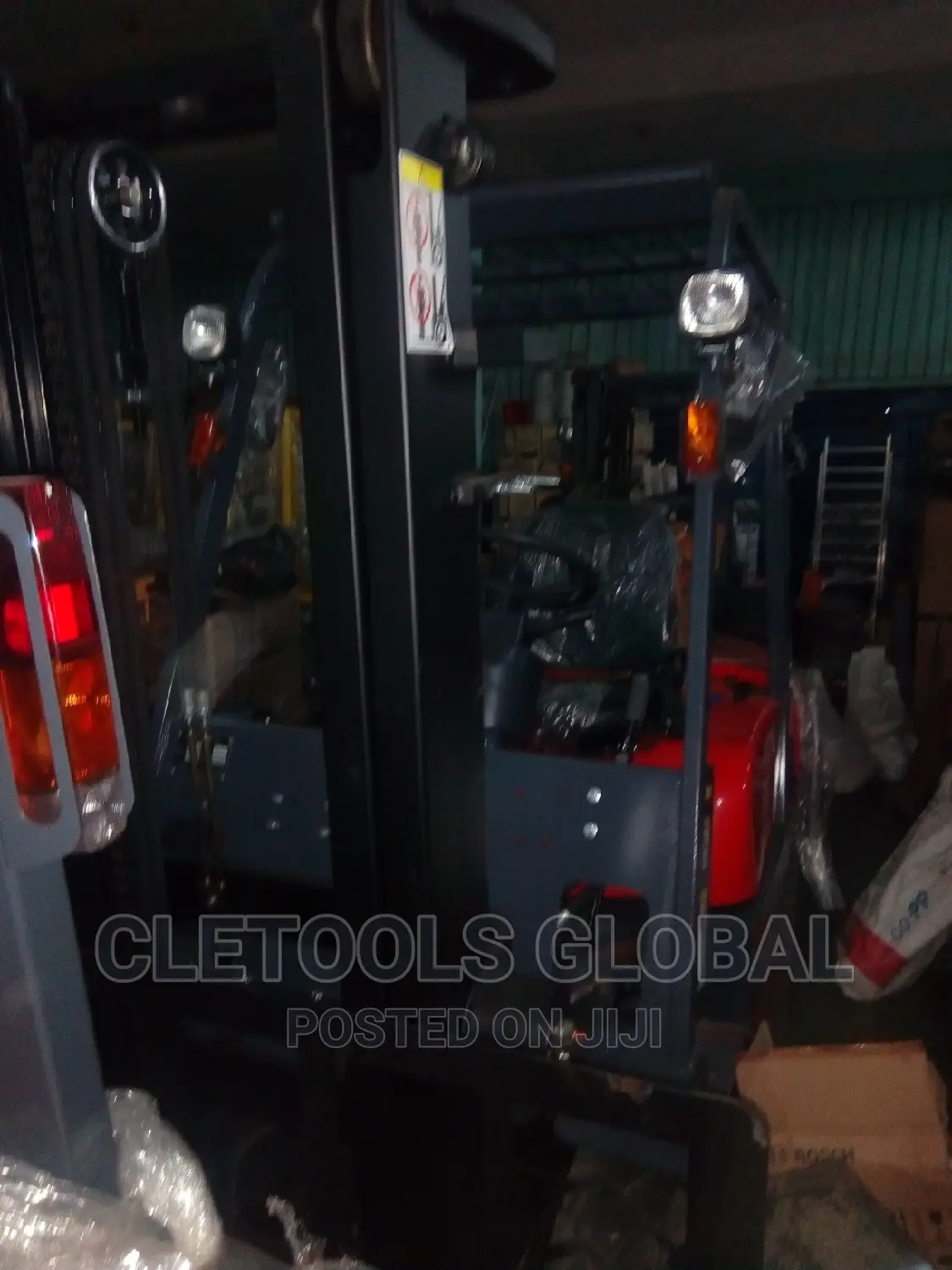 Mobile Forklift 3000kg