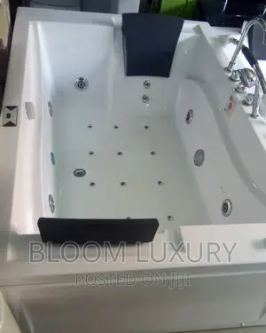 Double Jacuzzi (Spain)