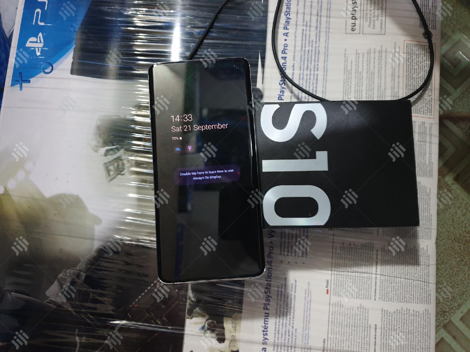 Samsung Galaxy S10e 128 GB White