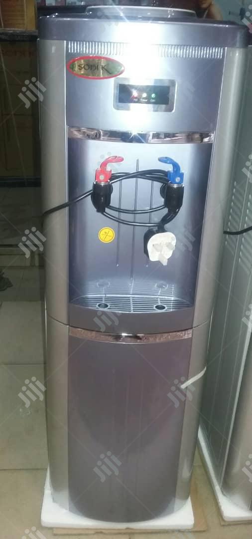 Sonik Japan Hot and Cold Water Dispenser With Fridge.