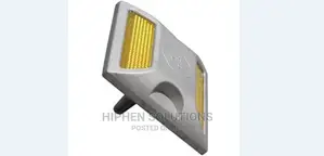 Silvery, Yellow Reflective Sheet Flashing Roadstud BY HIPHEN SOLUTION