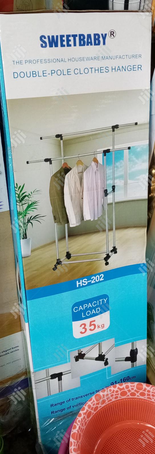 BOUTIQUE 60 KG Cloth Hanger