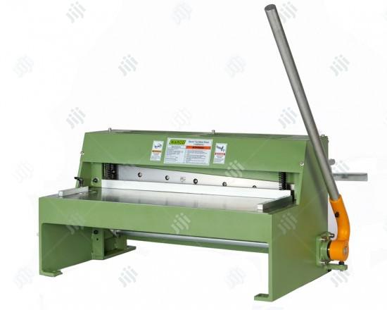 Guillotine Cutting Machine