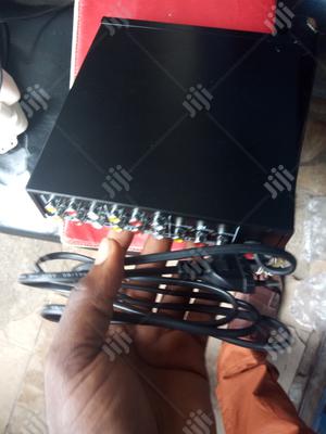 Av Splitter 4way