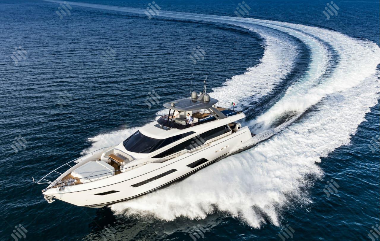 Yacht Boats