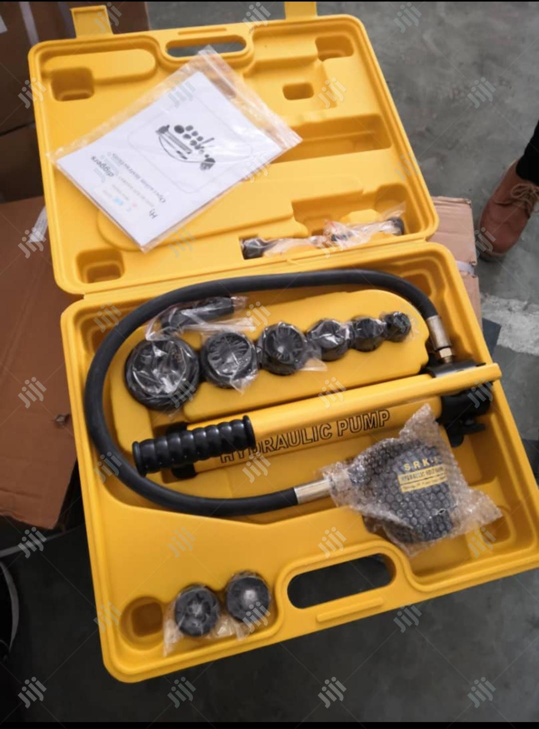 Hydraulic Hole Cutter