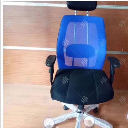 Quality Office Mesh Chair With Molded Solid Foam