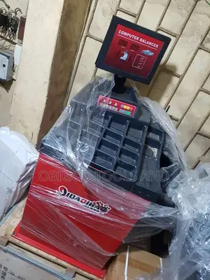 Photo - Computer Wheel Balancing Machine