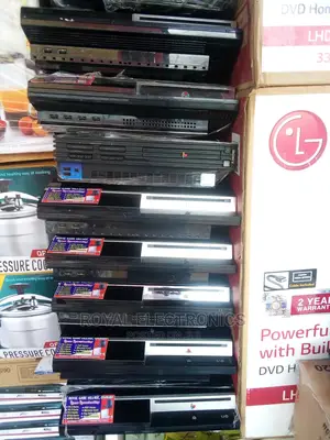 Uk Ps3 With Wireless Pad and 10 Latest Game