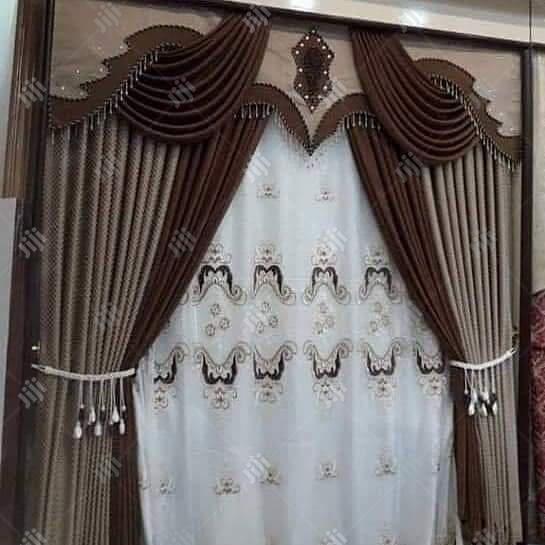 Curtain Curtain