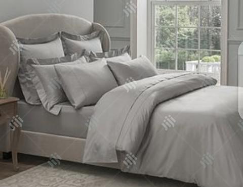 Classical Duvet, Bedsheet and 4 Pillow Cases
