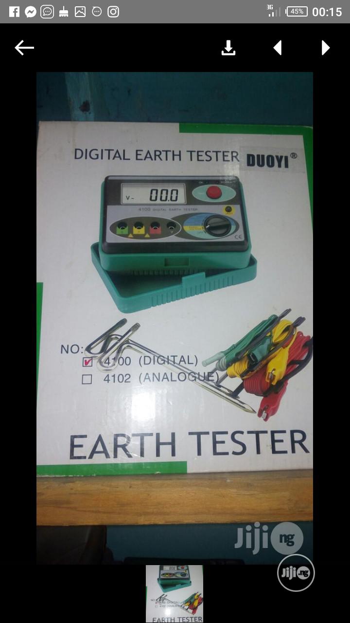 Dlgltal Earth Tester