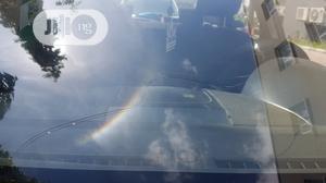 Windscreen Crack Repair Tech/ Auto Glass Replacement