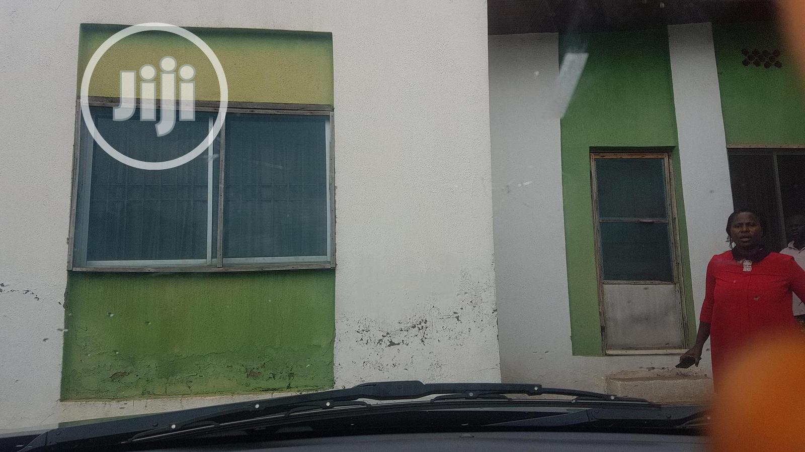 Windscreen Glass Stopper in Ibadan