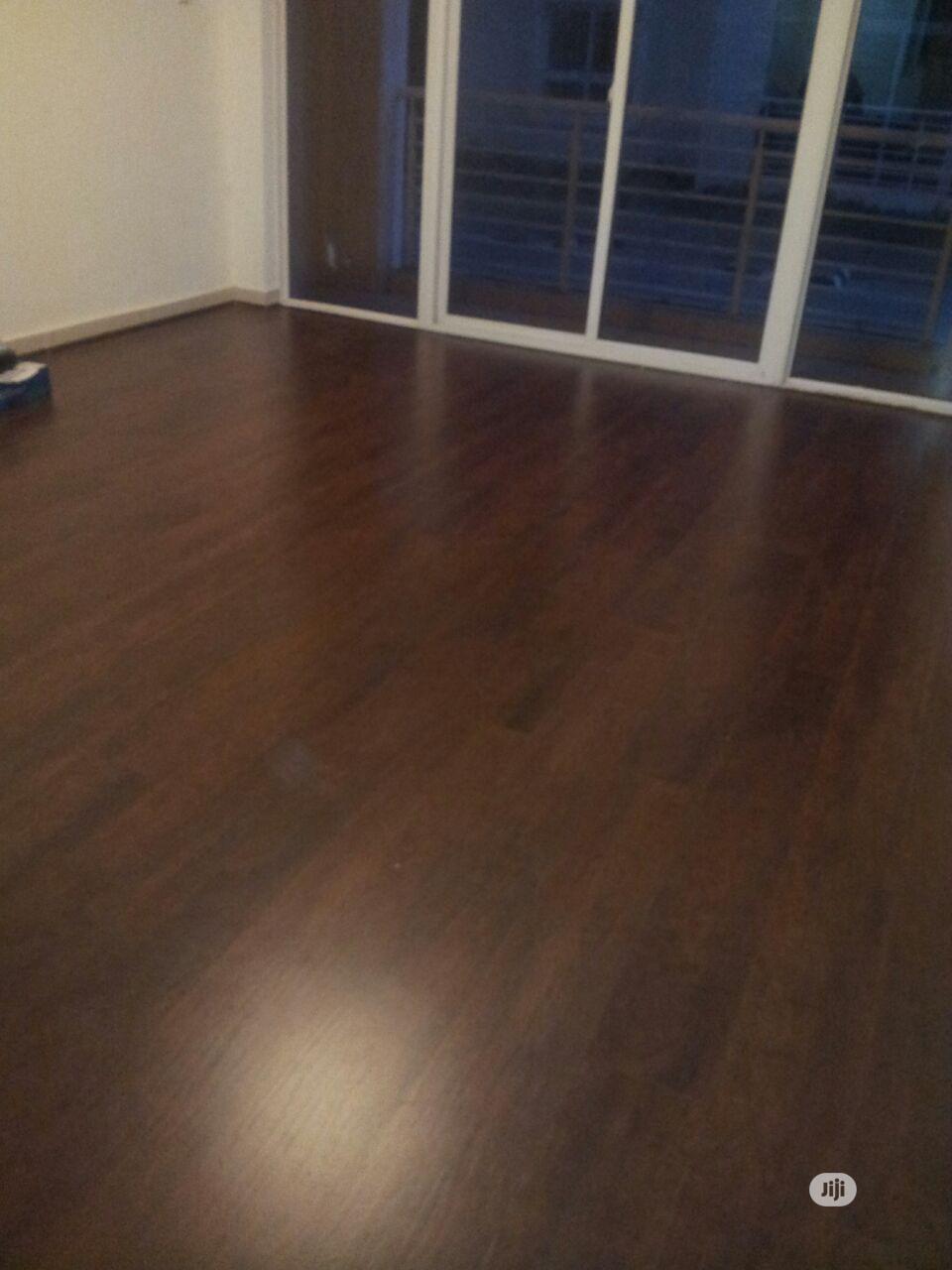 Laminated Wooden Floor Installation