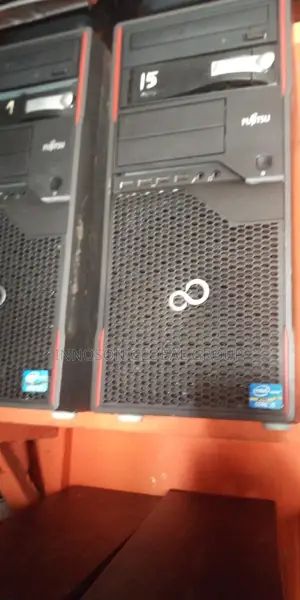 Desktop Computer Fujitsu Esprimo P957/E85+ 8GB Intel Core i5 HDD 500GB