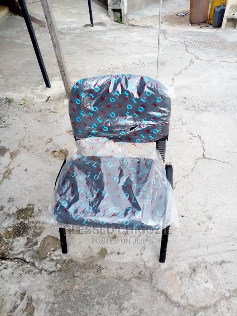 4 Leg Chair