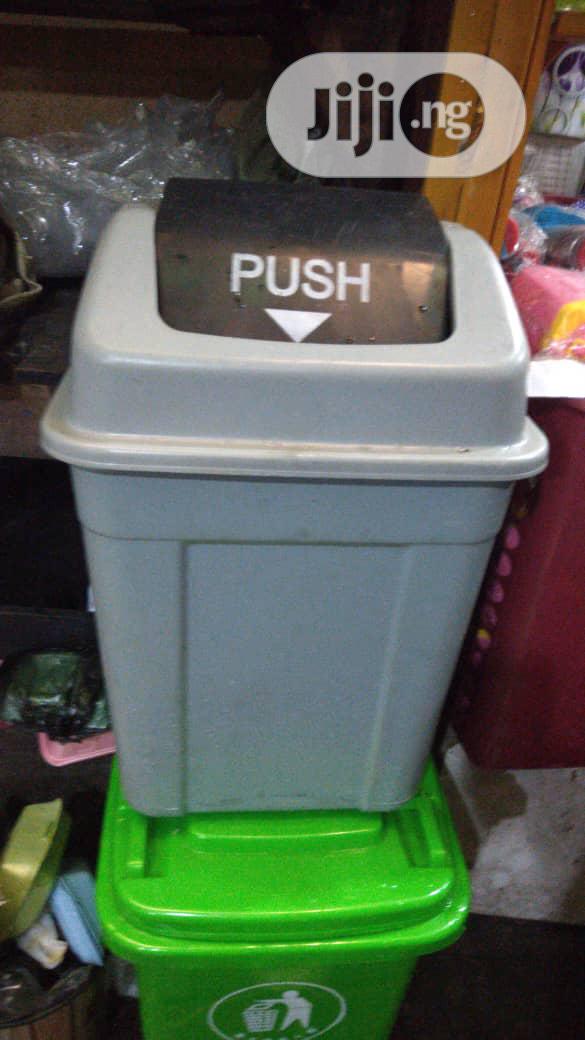 Dust Bean Bucket Medium Size