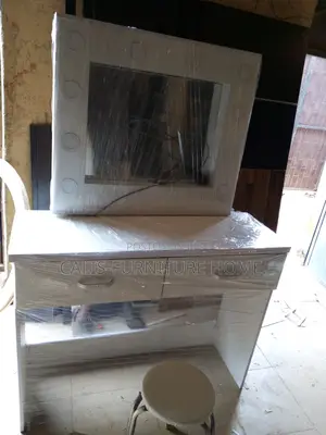 5ft Dressing Mirror With Lights (White Color)