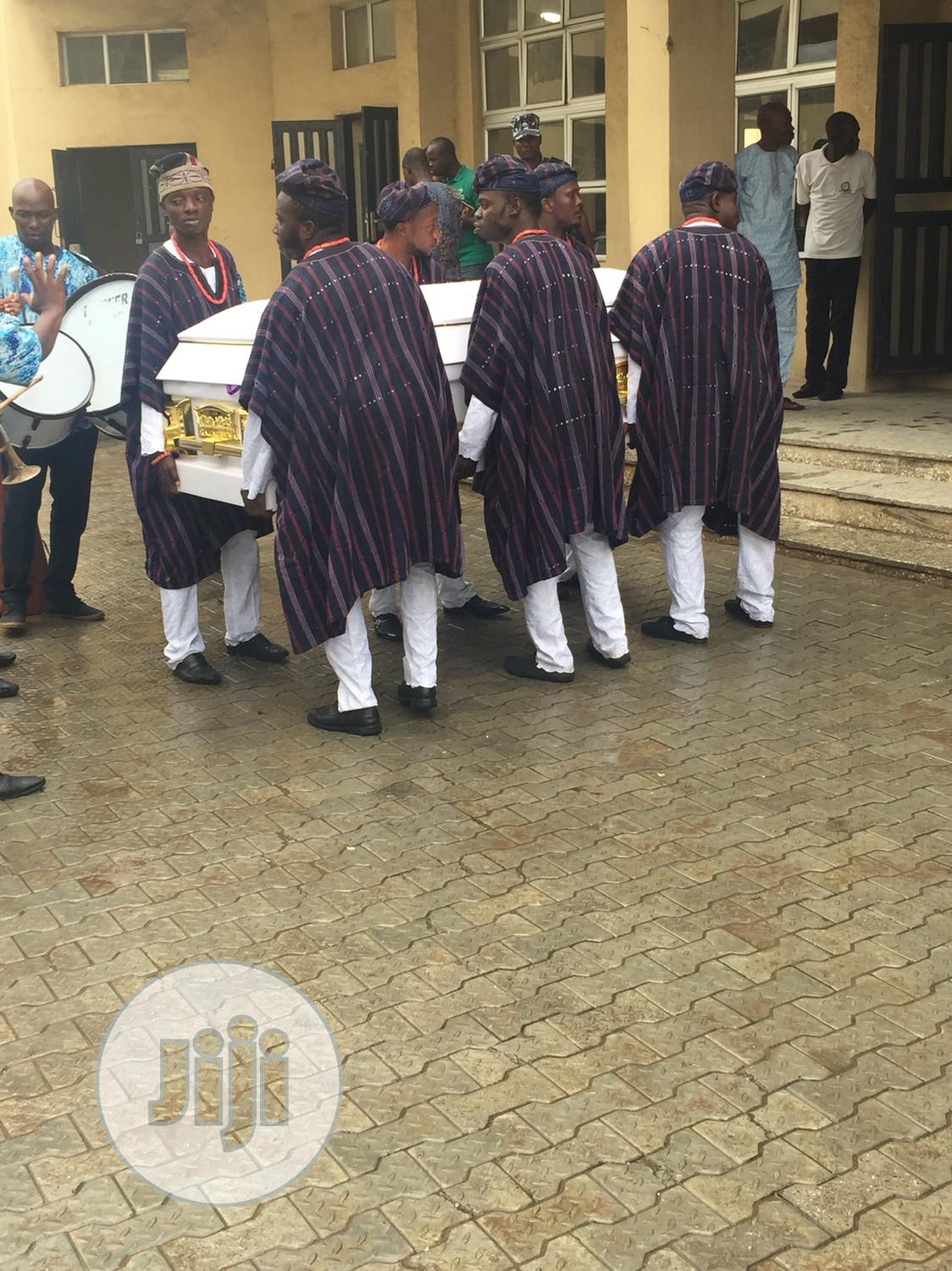 Affordable Caskets