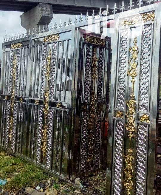 Stainless Steel Gate With Automatic Open and Remote Control