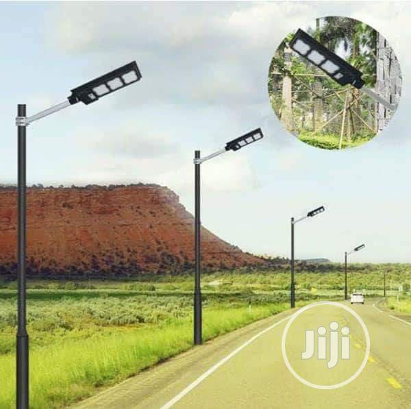 300 Watt Solar Street Light