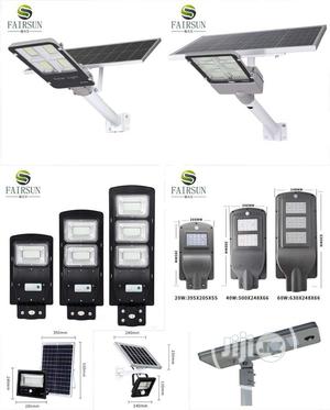 300 Watt Solar Street Light
