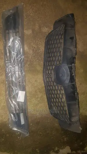 Corolla 2008 Grill