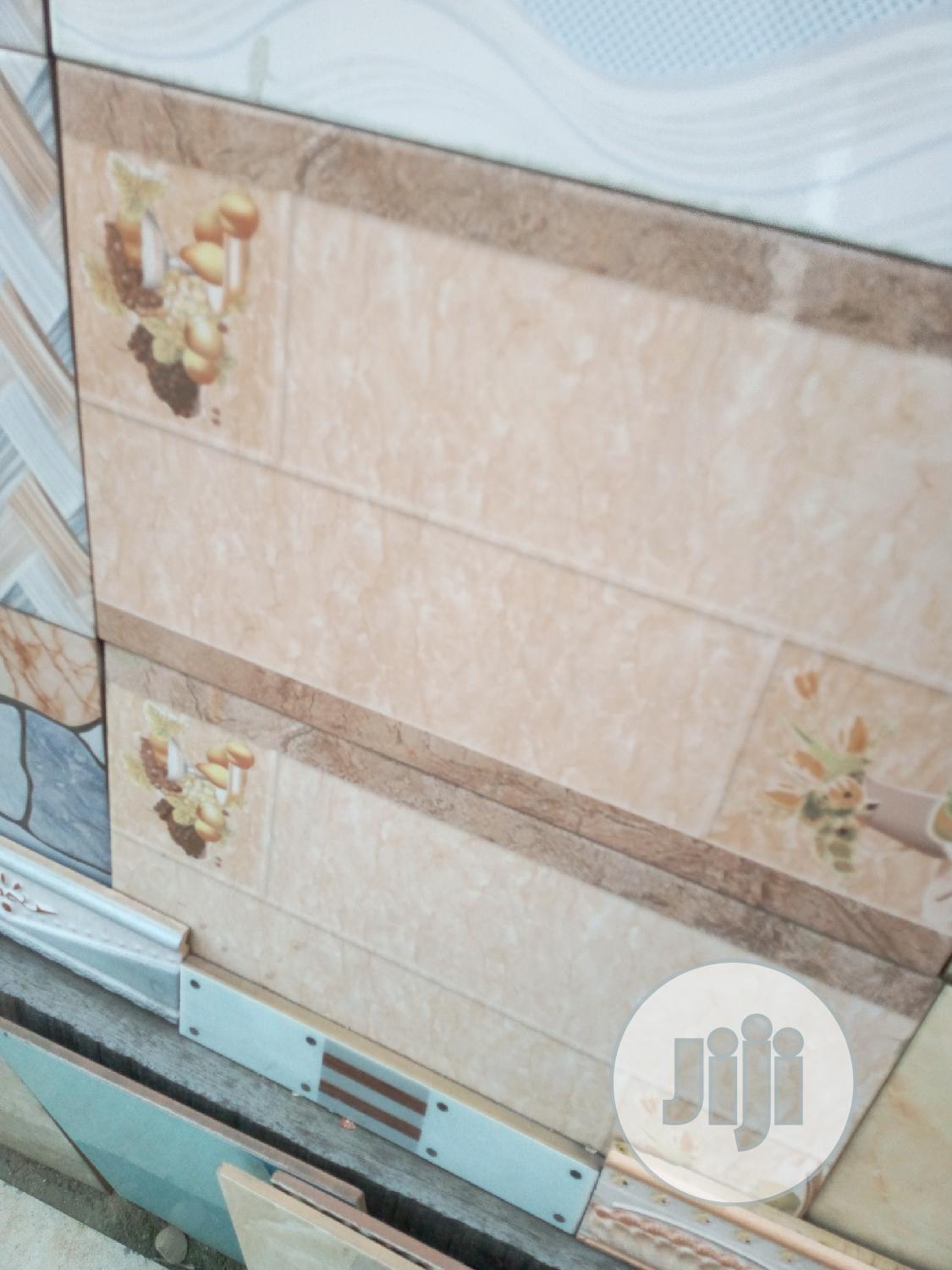 25x40 Wall Tiles