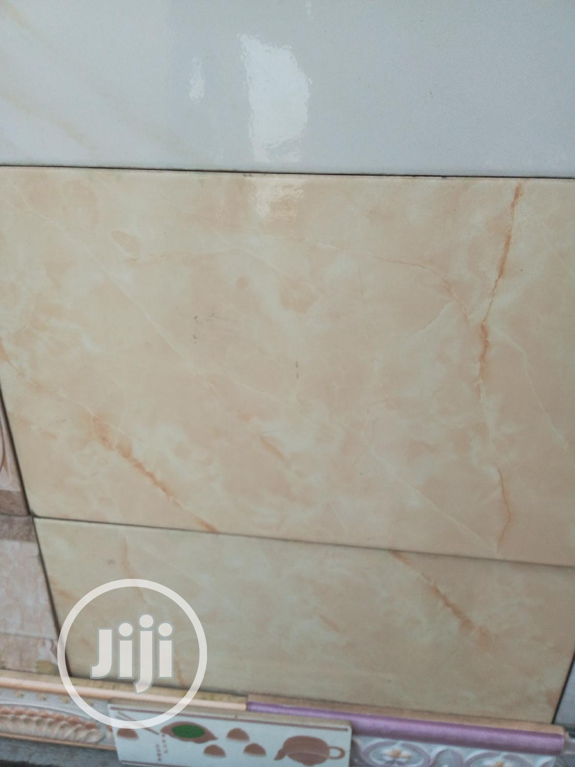 25x40 Wall Tiles
