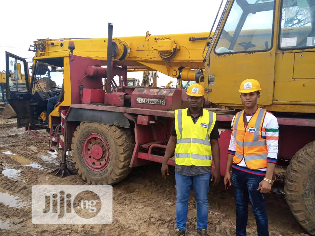 Mobile Crane Operator's Training