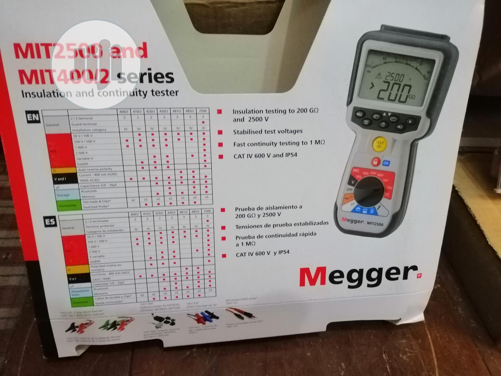 Megger MIT400/2 Insulation and Continuity Tester