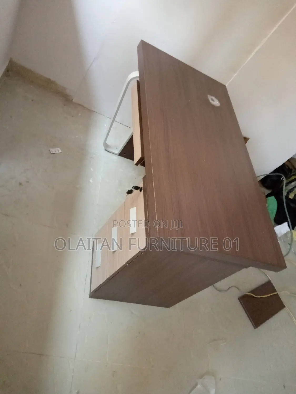 Office Desk