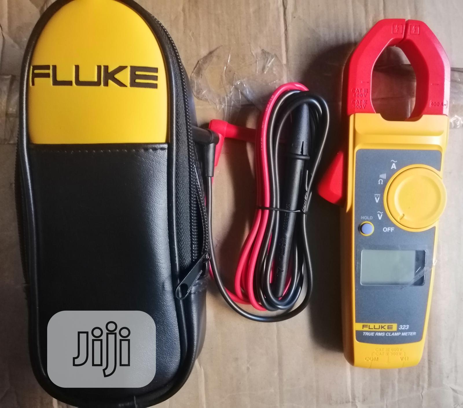 Fluke 323 Clamp Meter